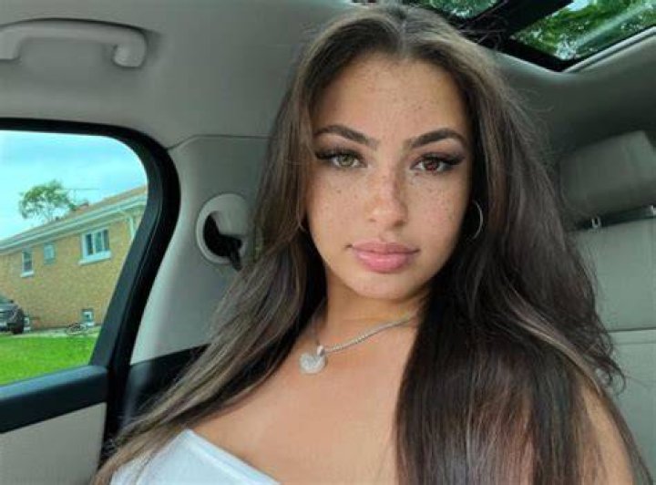 Ash Kash Biography, Age, Height, Net Worth, Boyfriend, Career Wiki