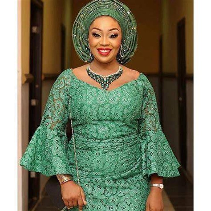 Beautiful Iro and Blouse Styles for Ladies Latest african fashion