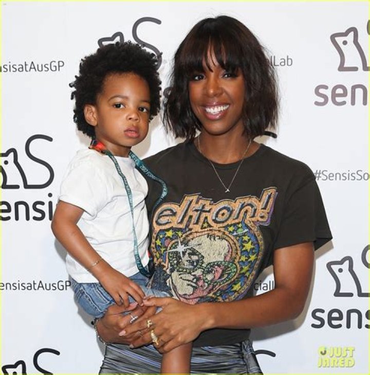 Kelly Rowland's Son And The Jay-Z Connection