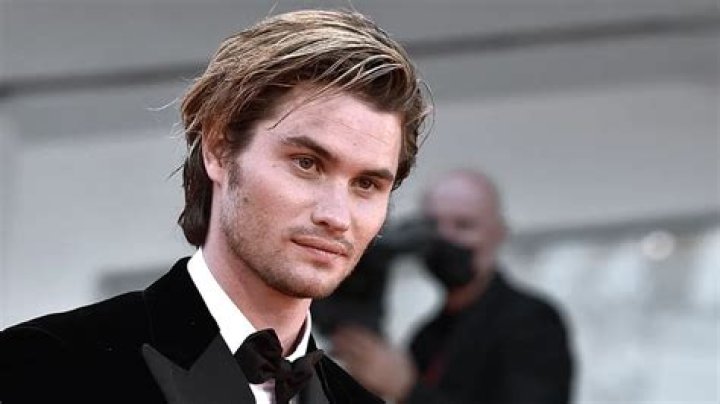 Unveiling Chase Stokes' Net Worth: Secrets And Surprises Revealed