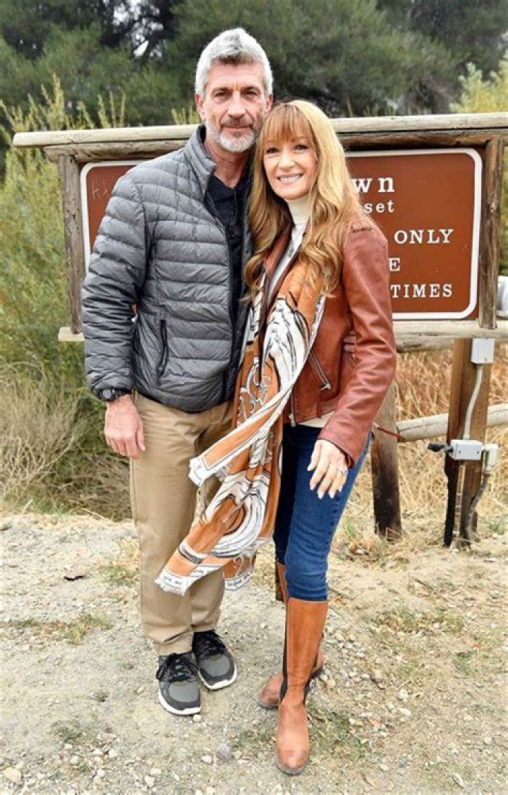 Unveiling The Enigmatic Identity Of Jay Perez's Wife: Discoveries And Insights