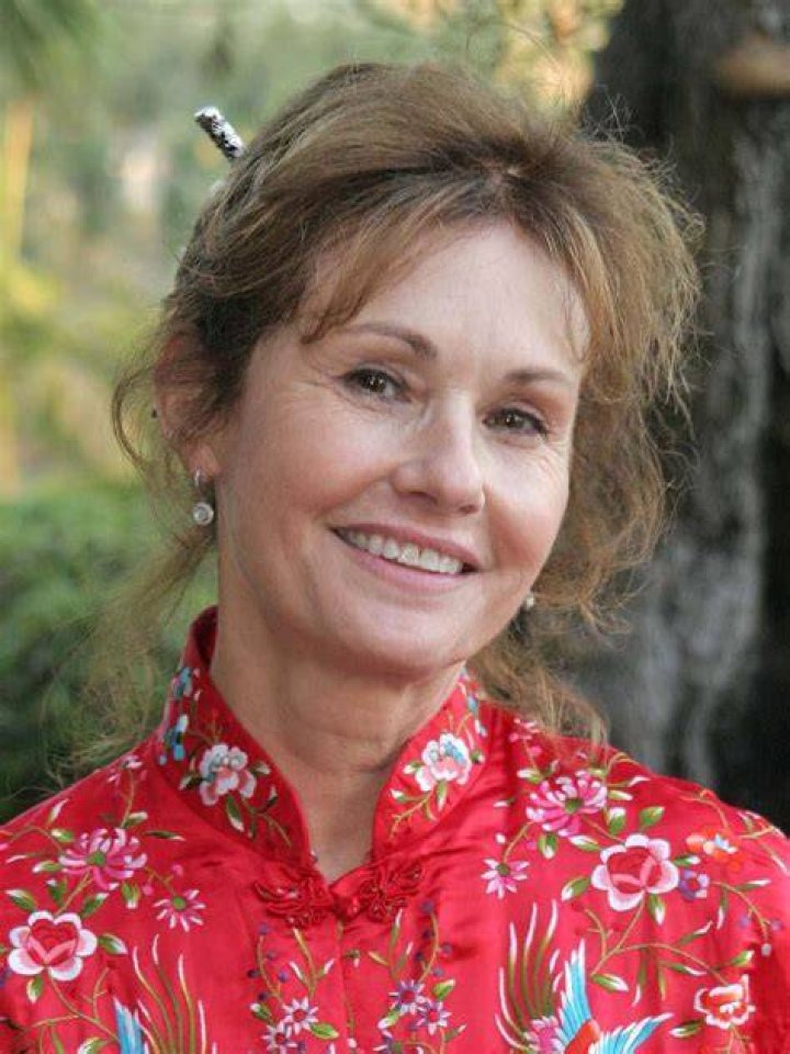 Where is Lori Saunders today? Is she dead or alive? Net Worth
